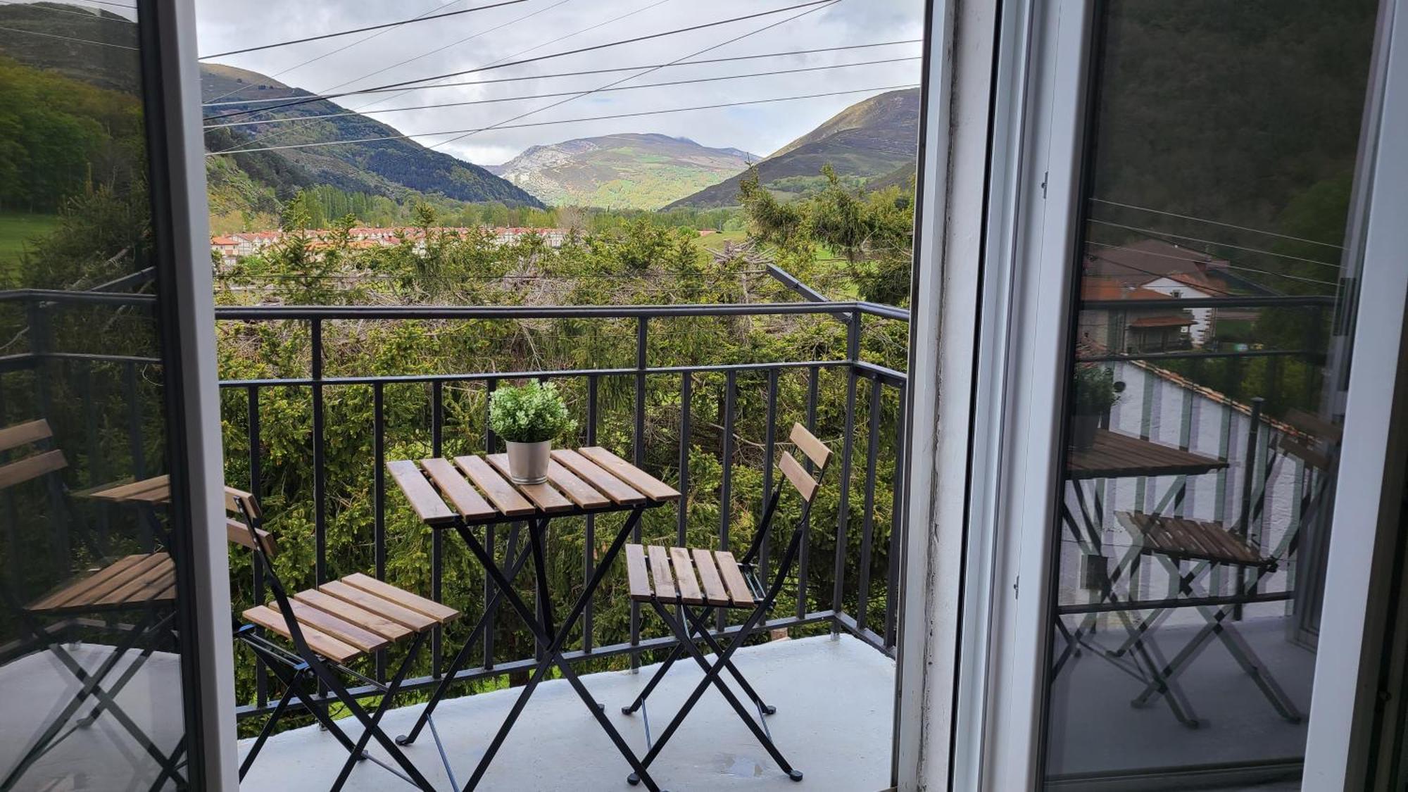 Апартаменти Casa Renovada Con Chill Out En Espinosa Еспіноса-де-лос-Монтерос Екстер'єр фото